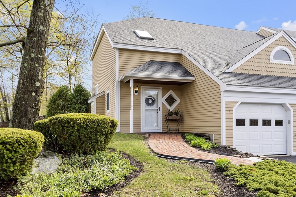 54 Boston Road, Unit 7 Chelmsford, MA 01824 - Photo 2 of 36 Gallery Image 2