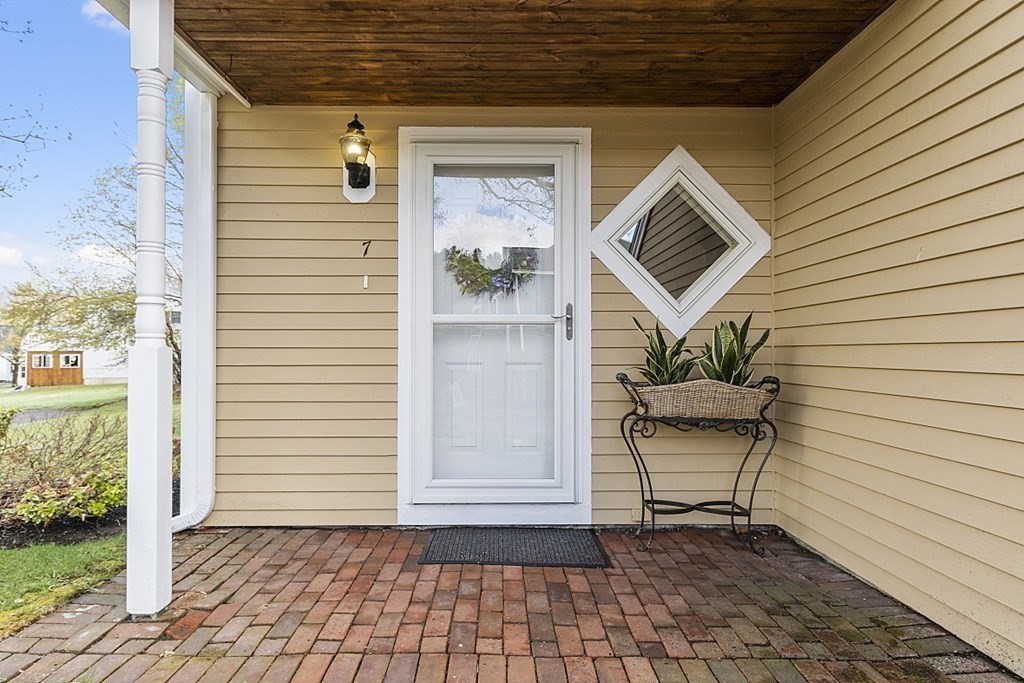 54 Boston Road, Unit 7 Chelmsford, MA 01824 - Photo 3 of 36 Gallery Image 3
