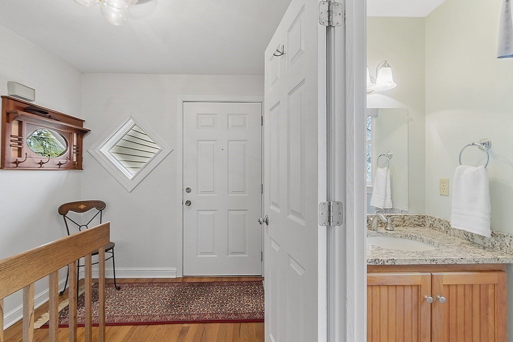 54 Boston Road, Unit 7 Chelmsford, MA 01824 - Photo 5 of 36 Gallery Image 5