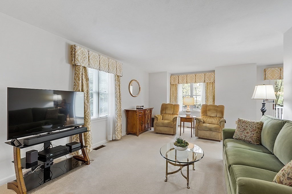 54 Boston Road, Unit 7 Chelmsford, MA 01824 - Photo 8 of 36 Gallery Image 8