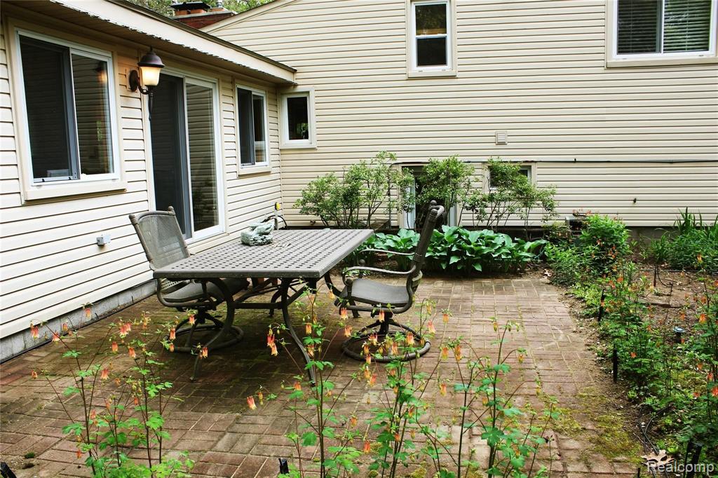 19380 Savage Road Belleville, MI 48111 - Photo 30 of 99