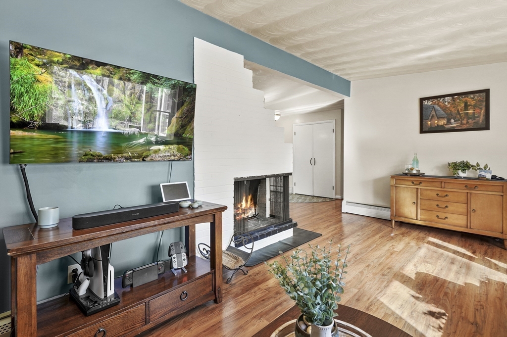 10 Ballydrain Road Framingham, MA 01701 - Photo 13 of 42