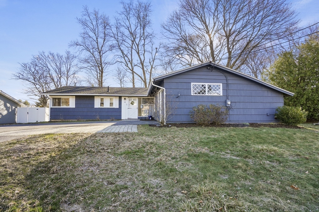 10 Ballydrain Road Framingham, MA 01701 - Photo 4 of 42