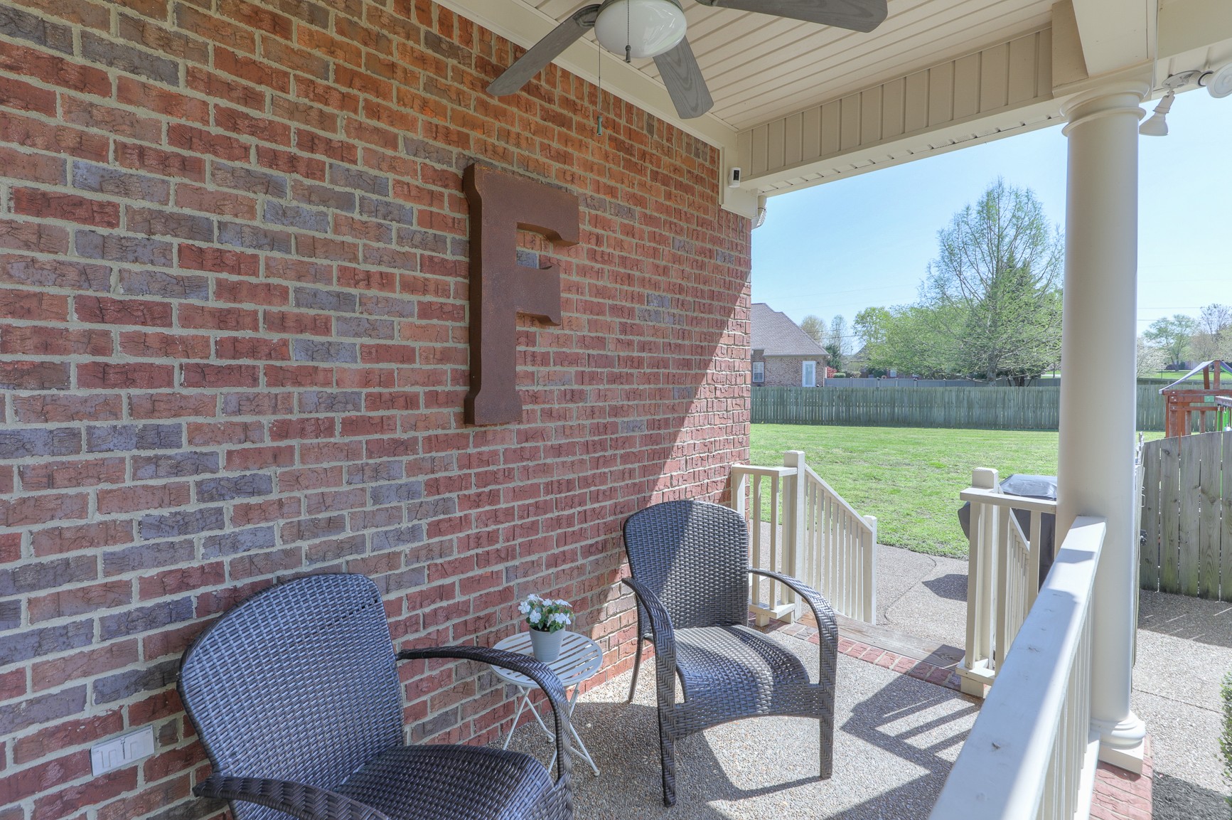 711 Heritage Road Lebanon, TN 37087 - Photo 33 of 49 a view of a chair and table in the balcony