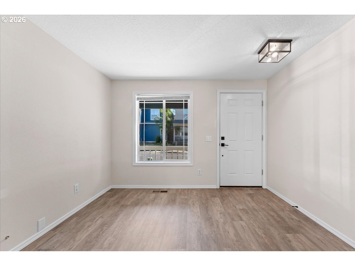 1167 Southwest 183rd Place Beaverton, OR 97003 - Photo 5 of 33