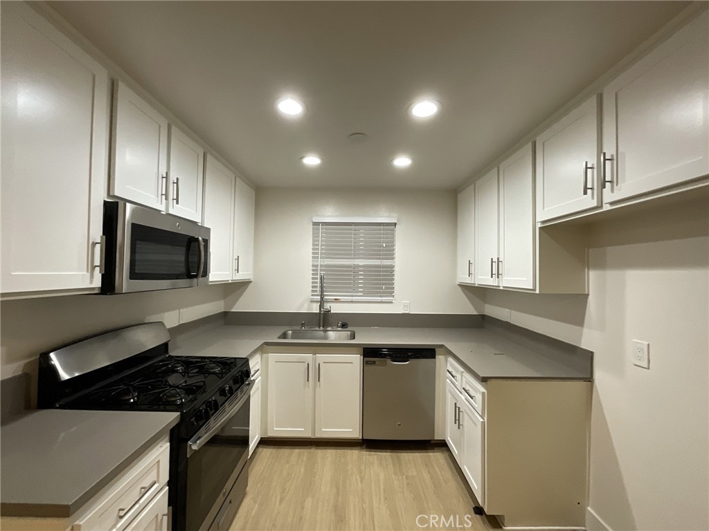5401 East Anaheim Road, Unit 104 Long Beach, CA 90815 - Photo 5 of 11