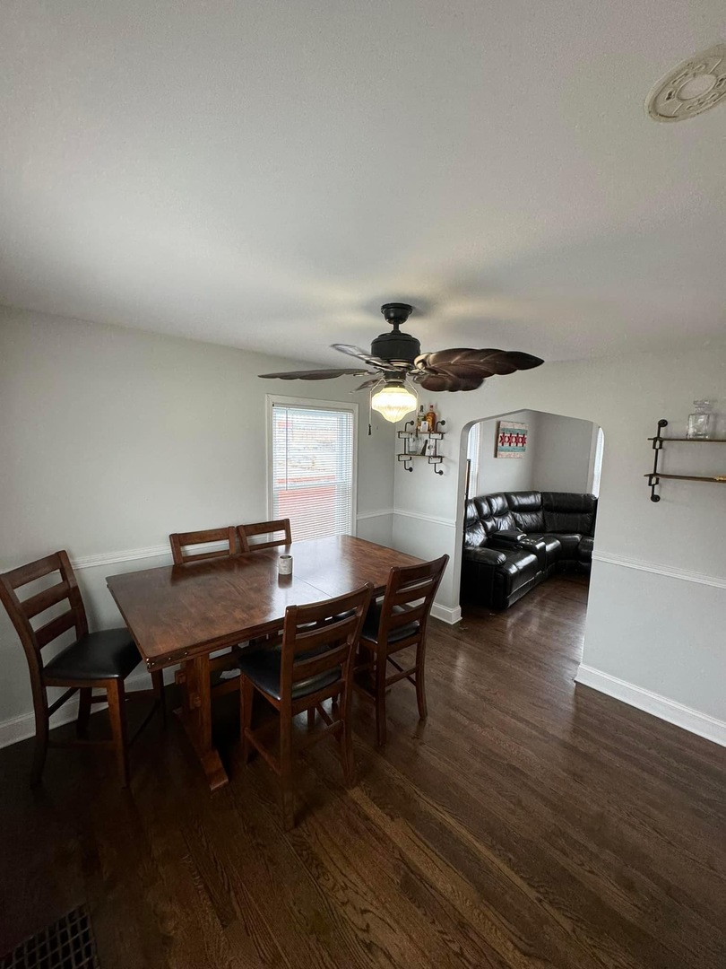 10957 South Pulaski Road Chicago, IL 60655 - Photo 4 of 12 Gallery Image 4