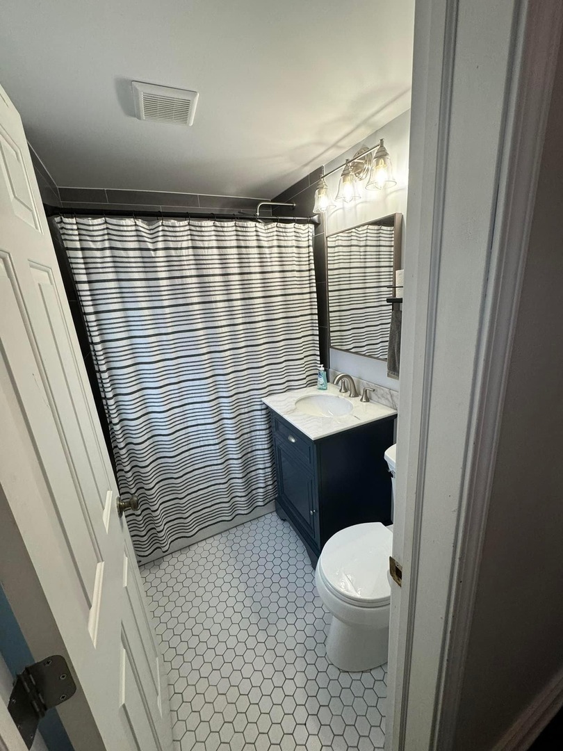 10957 South Pulaski Road Chicago, IL 60655 - Photo 9 of 12 Gallery Image 9