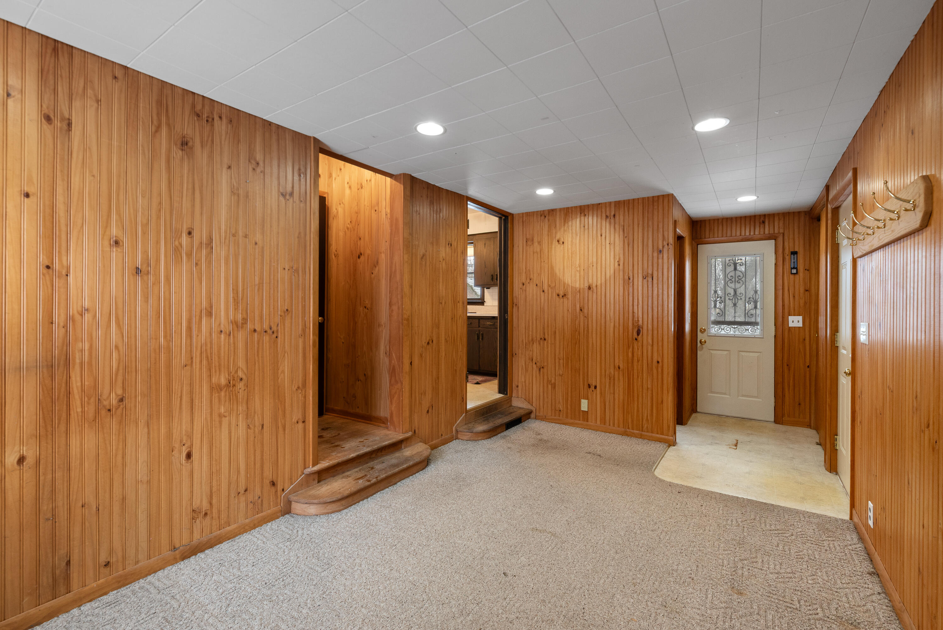 4620 North 135th Street Brookfield, WI 53005 - Photo 18 of 29 View to half bath.