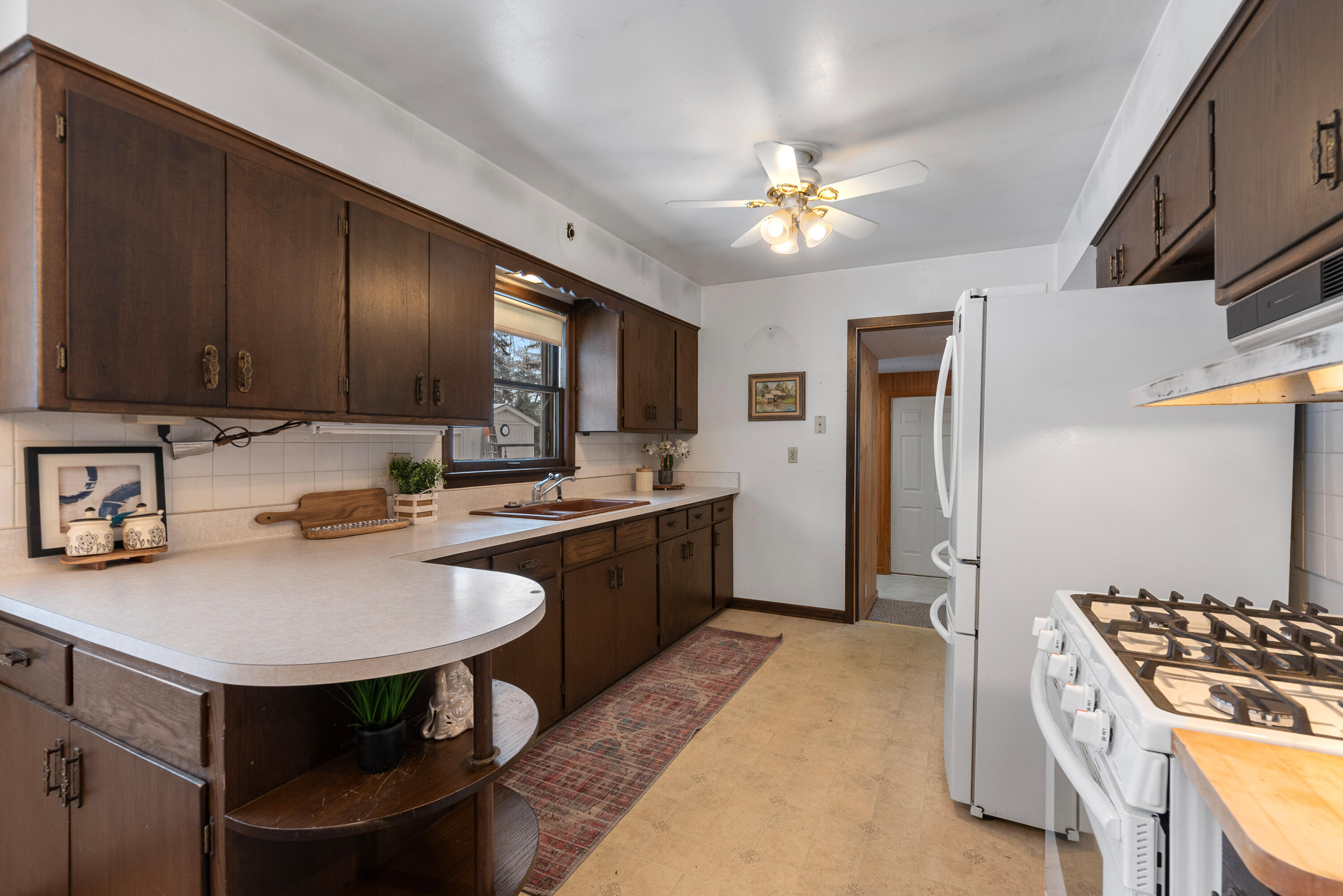 4620 North 135th Street Brookfield, WI 53005 - Photo 6 of 29 Kitchen
