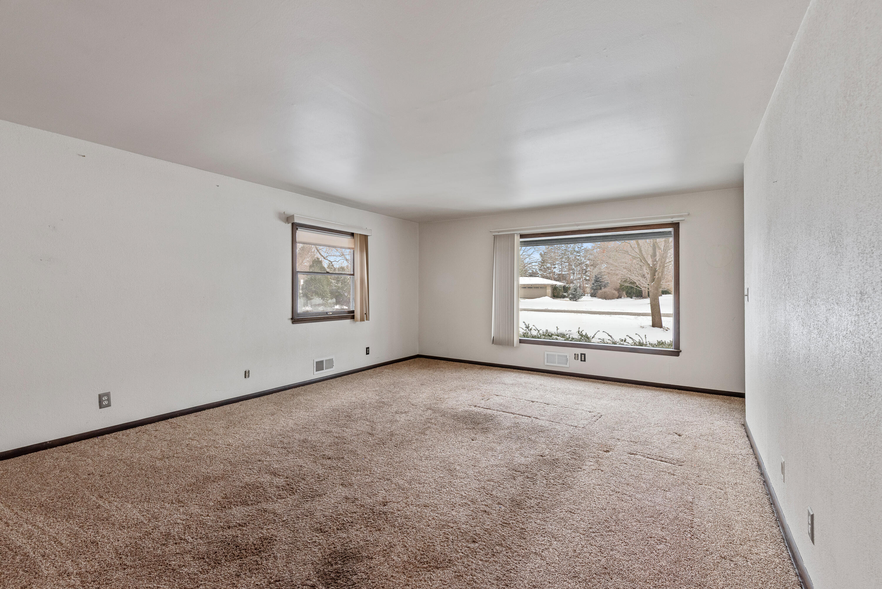 4620 North 135th Street Brookfield, WI 53005 - Photo 8 of 29 Family Room