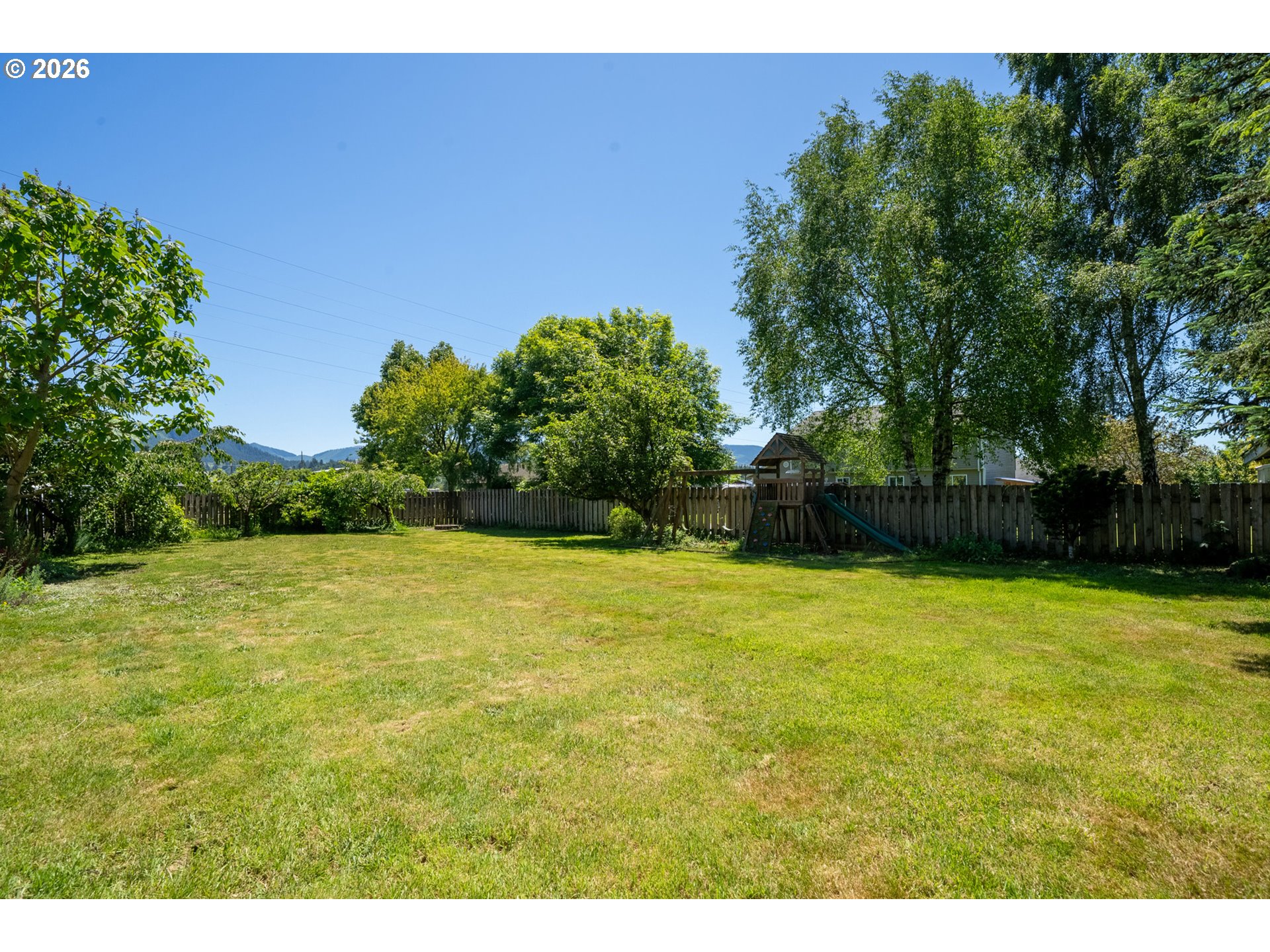 6505 Colonial Way Tillamook, OR 97141 - Photo 33 of 36