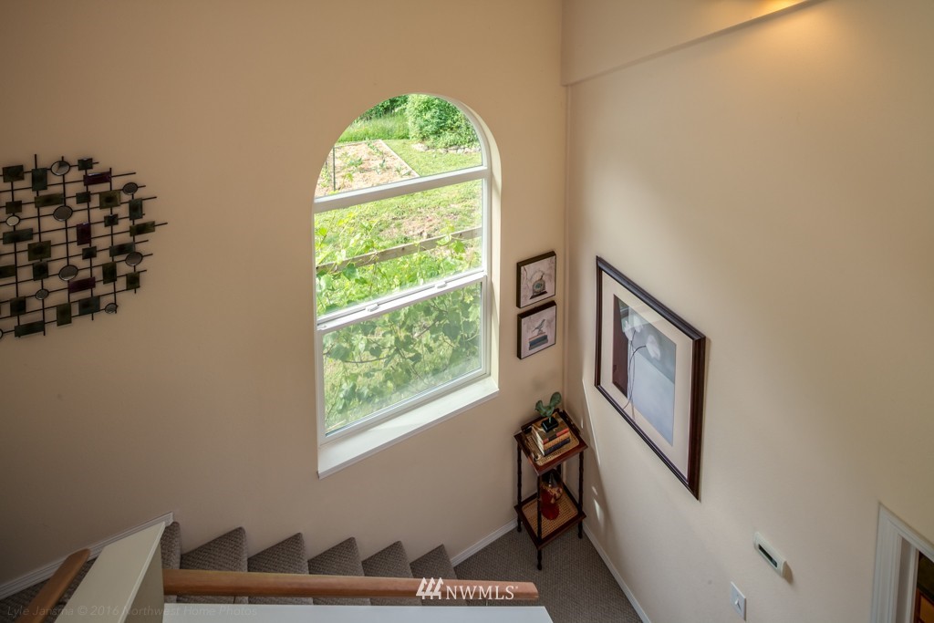 2398 East Hemmi Road Bellingham, WA 98226 - Photo 11 of 19