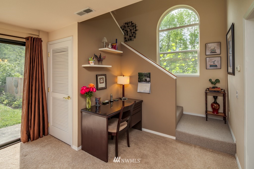 2398 East Hemmi Road Bellingham, WA 98226 - Photo 10 of 19