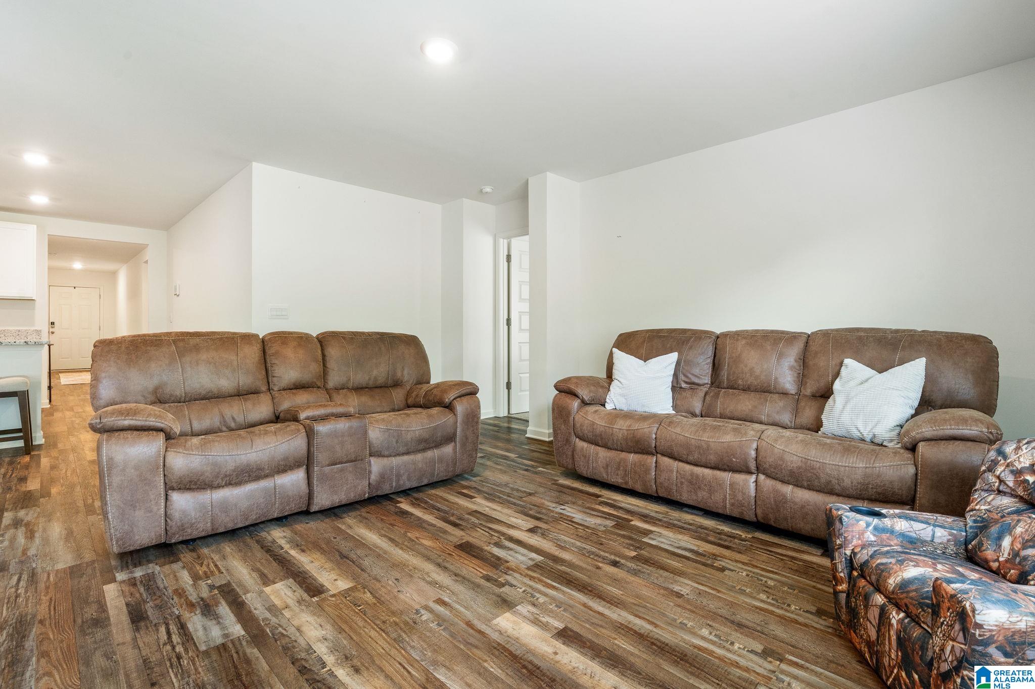 204 Koslin Loop Calera, AL 35040 - Photo 14 of 35 Gallery Image 14
