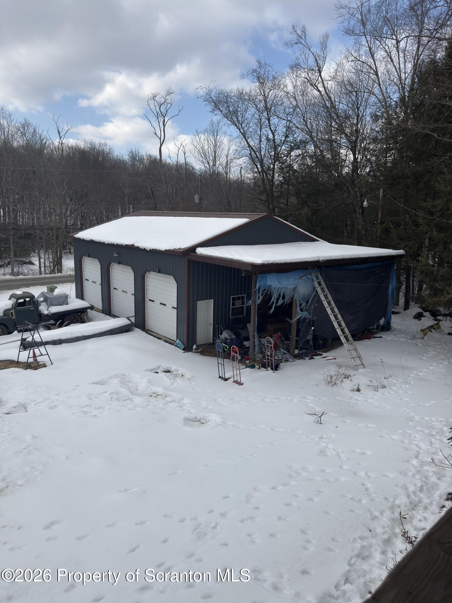 91 Pond Road Lake Ariel, PA 18436 - Photo 24 of 31 Garage