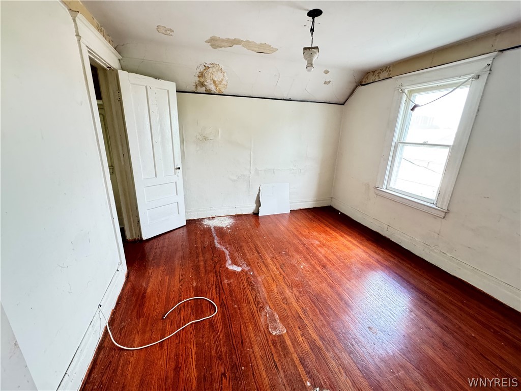 330 Norton Street Rochester, NY 14621 - Photo 13 of 31