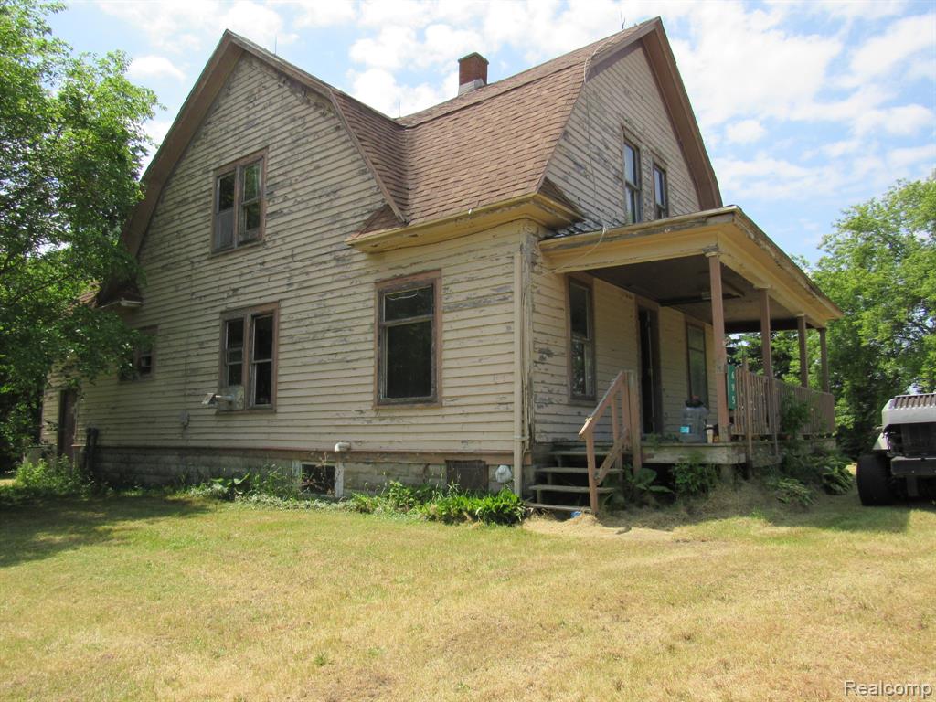 695 Cass Avenue Road Bay City, MI 48708 - Photo 1 of 52