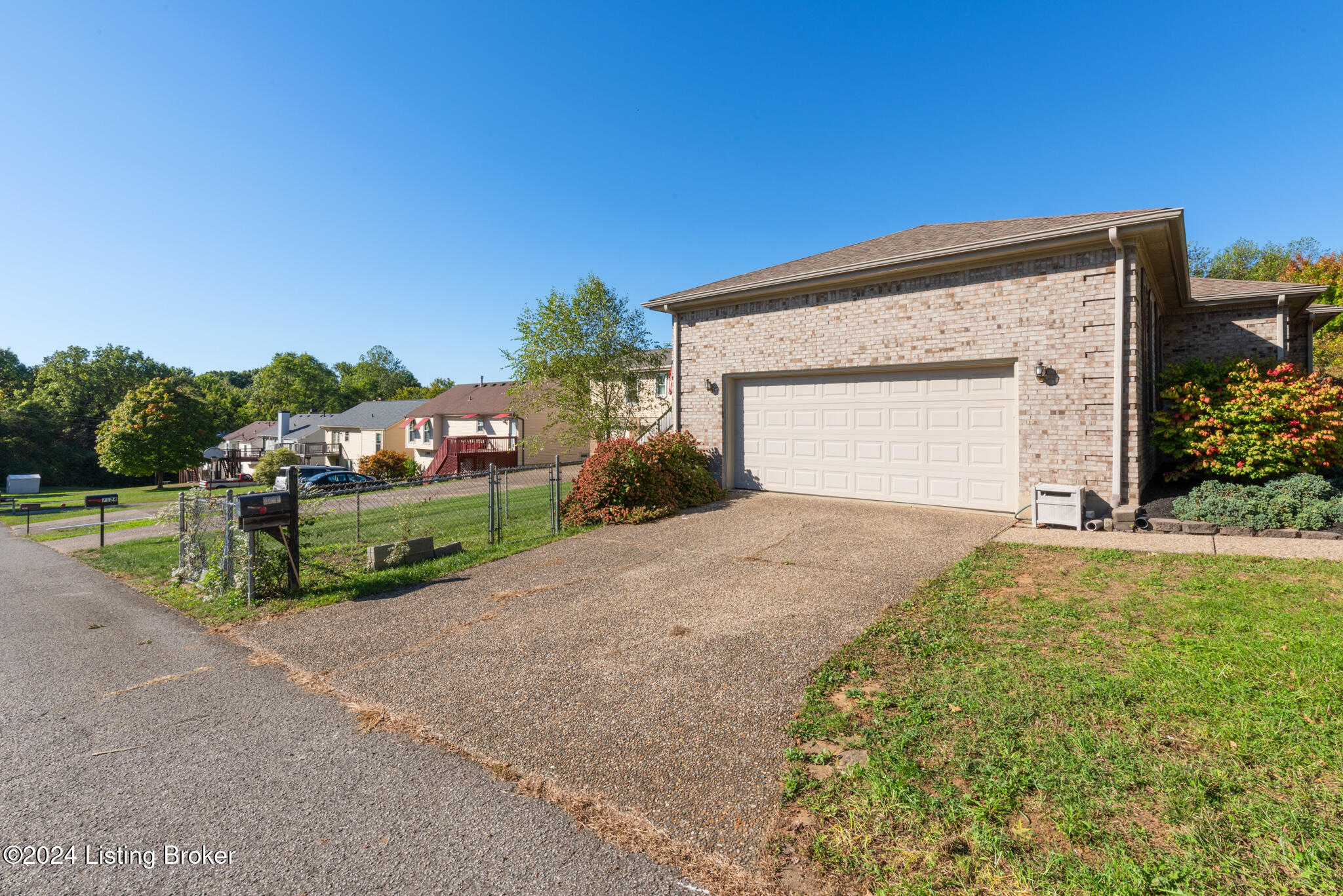 6000 Hurstview Road Louisville, KY 40291 - Photo 57 of 58 6000 Hurstview_8503
