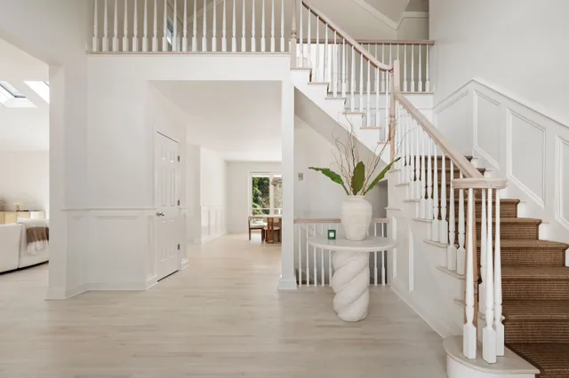 $3,295,000 | 286 Montauk Highway, Southampton, NY 11968