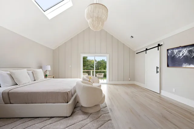 $3,295,000 | 286 Montauk Highway, Southampton, NY 11968