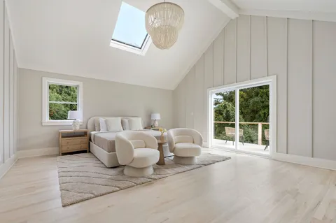 $3,295,000 | 286 Montauk Highway, Southampton, NY 11968