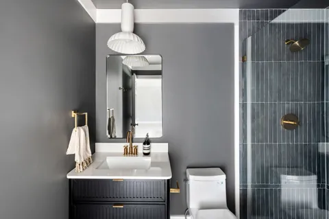 $3,295,000 | 286 Montauk Highway, Southampton, NY 11968