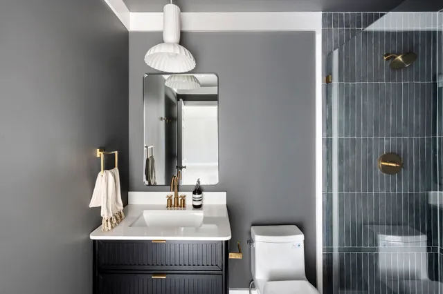 $3,295,000 | 286 Montauk Highway, Southampton, NY 11968