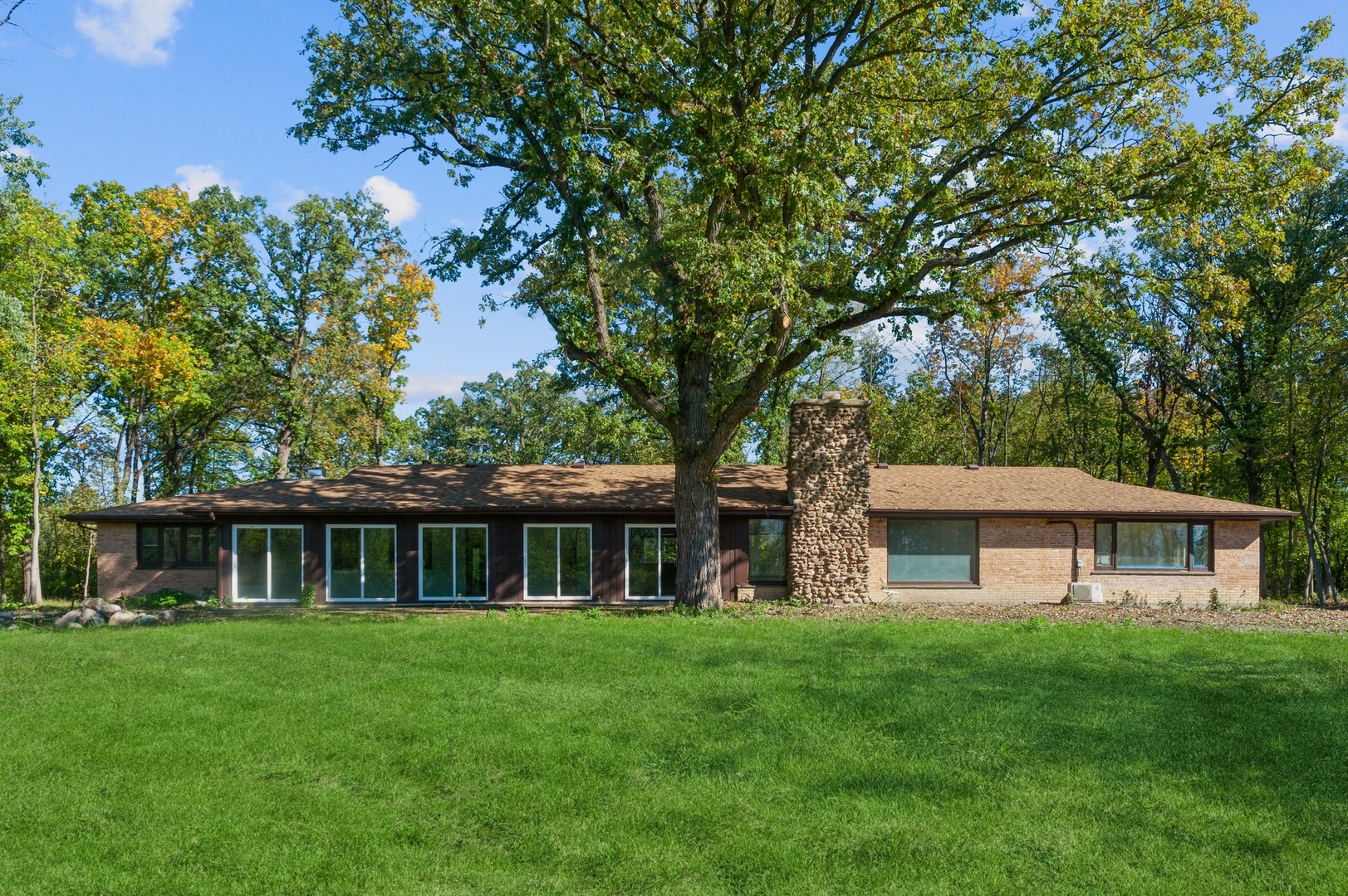 2000 Half Day Road Highland Park, IL 60035 - Photo 3 of 10