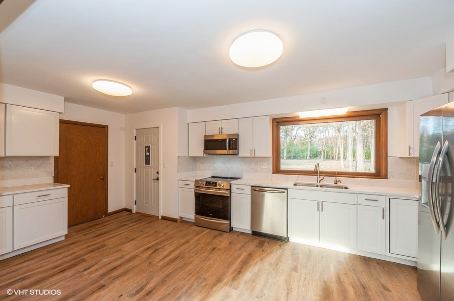 2000 Half Day Road Highland Park, IL 60035 - Photo 7 of 10