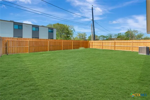 $269,900 | 112 Missy Lane, Victoria, TX 77901