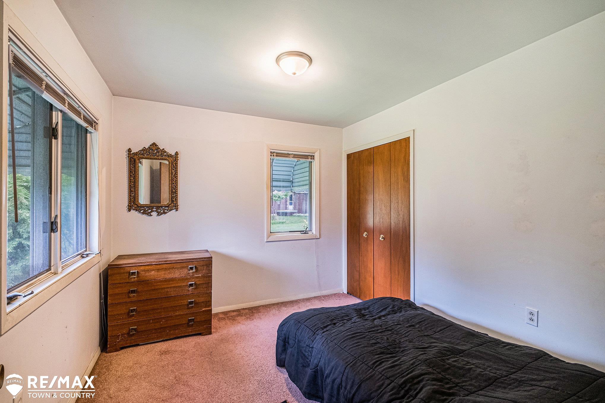 2304 Lavelle Road Flint, MI 48504 - Photo 7 of 12