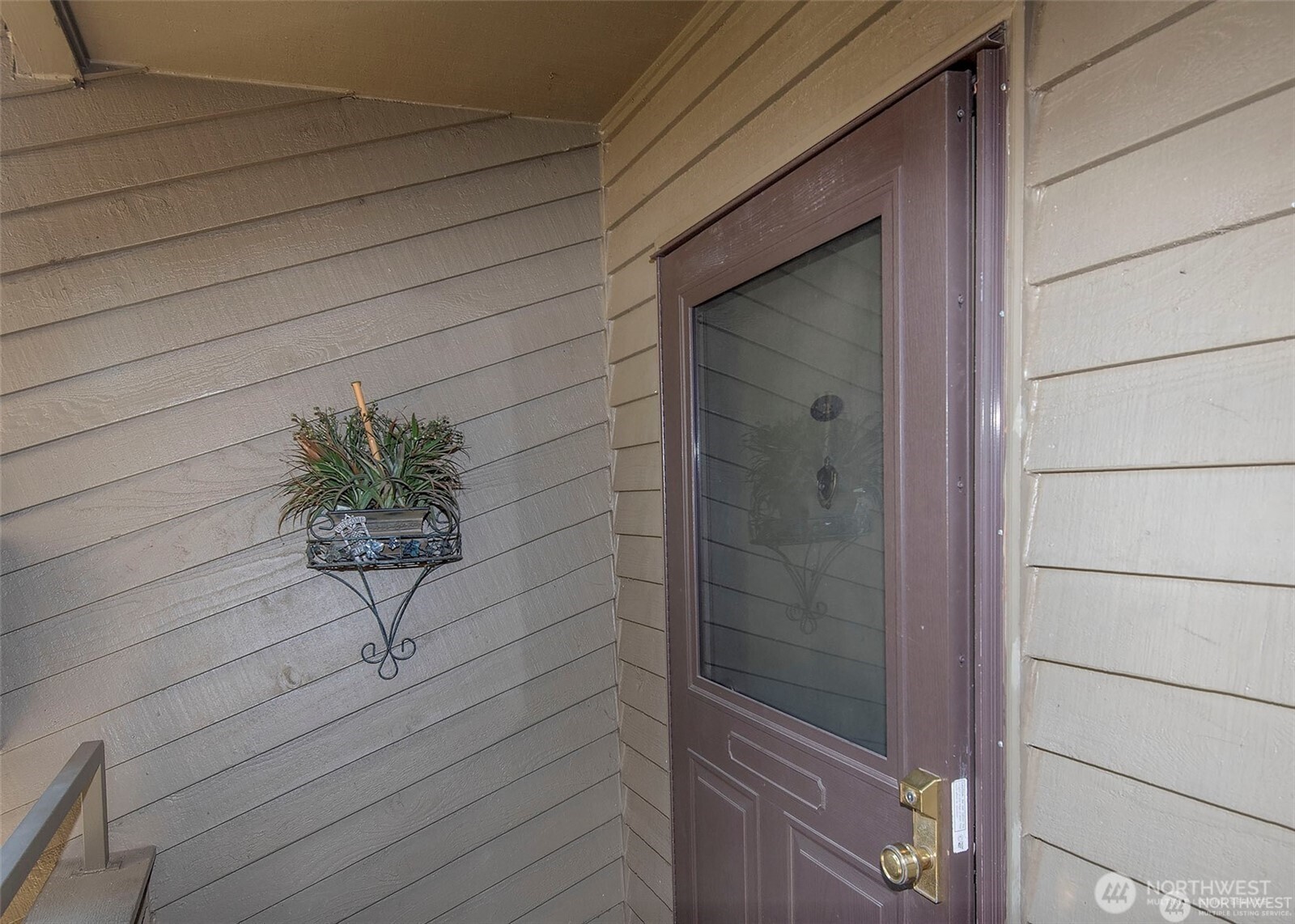 134 Southwest 116th Street, Unit H21 Seattle, WA 98146 - Photo 3 of 16 a bathroom with a shower
