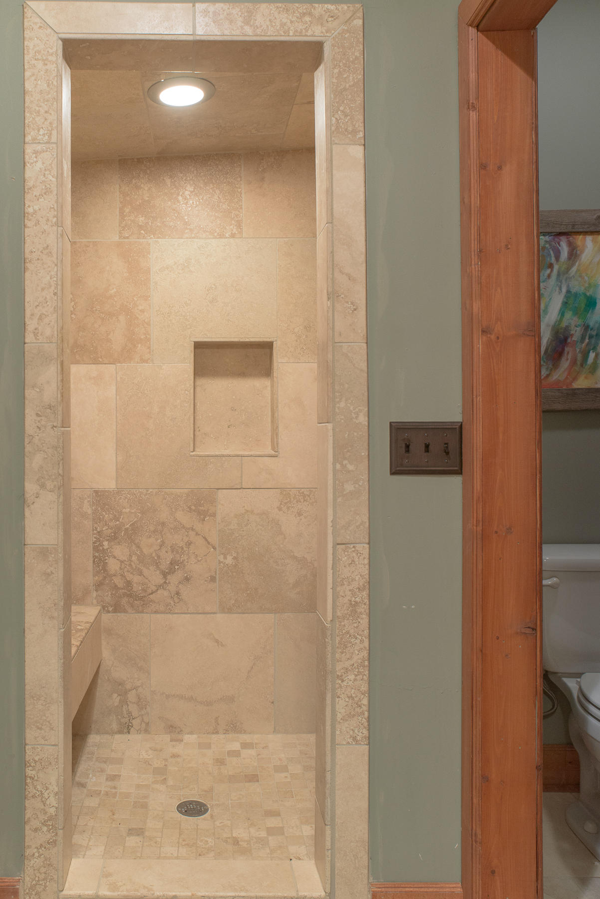 7993 Selcer Road Hixson, TN 37343 - Photo 22 of 27 Hall Bathroom