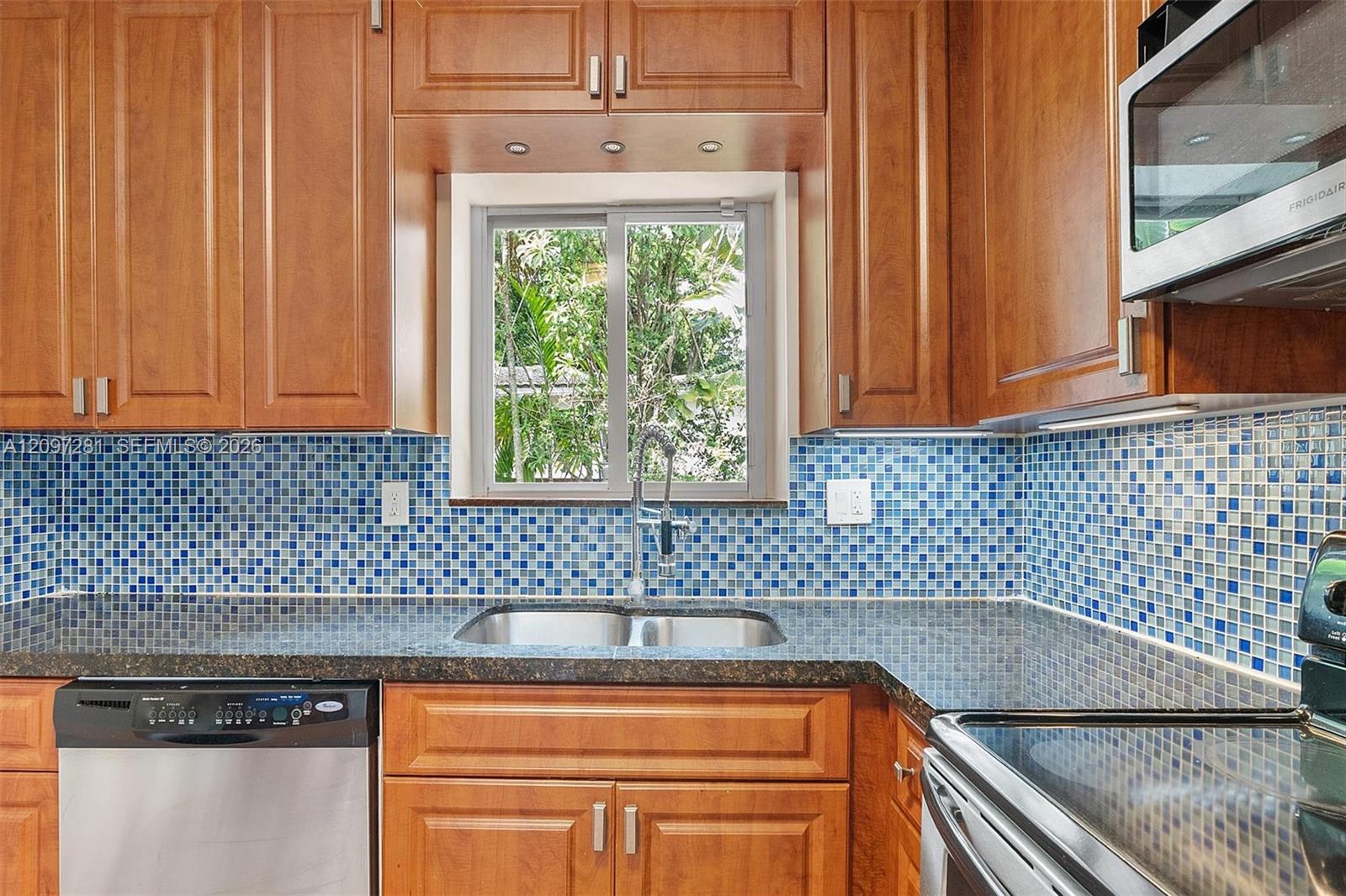 77 Northwest 106th Street Miami Shores, FL 33150 - Photo 18 of 59 Gallery Image 18