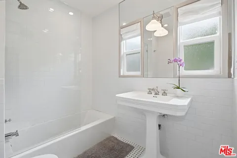 $995,000 | 6418 Waring Avenue, Los Angeles, CA 90038
