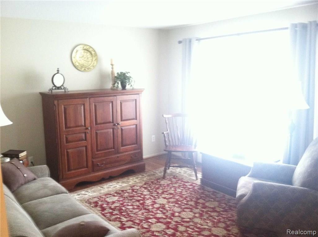 1958 Common Road Warren, MI 48092 - Photo 8 of 31 1958-common-1.jpg