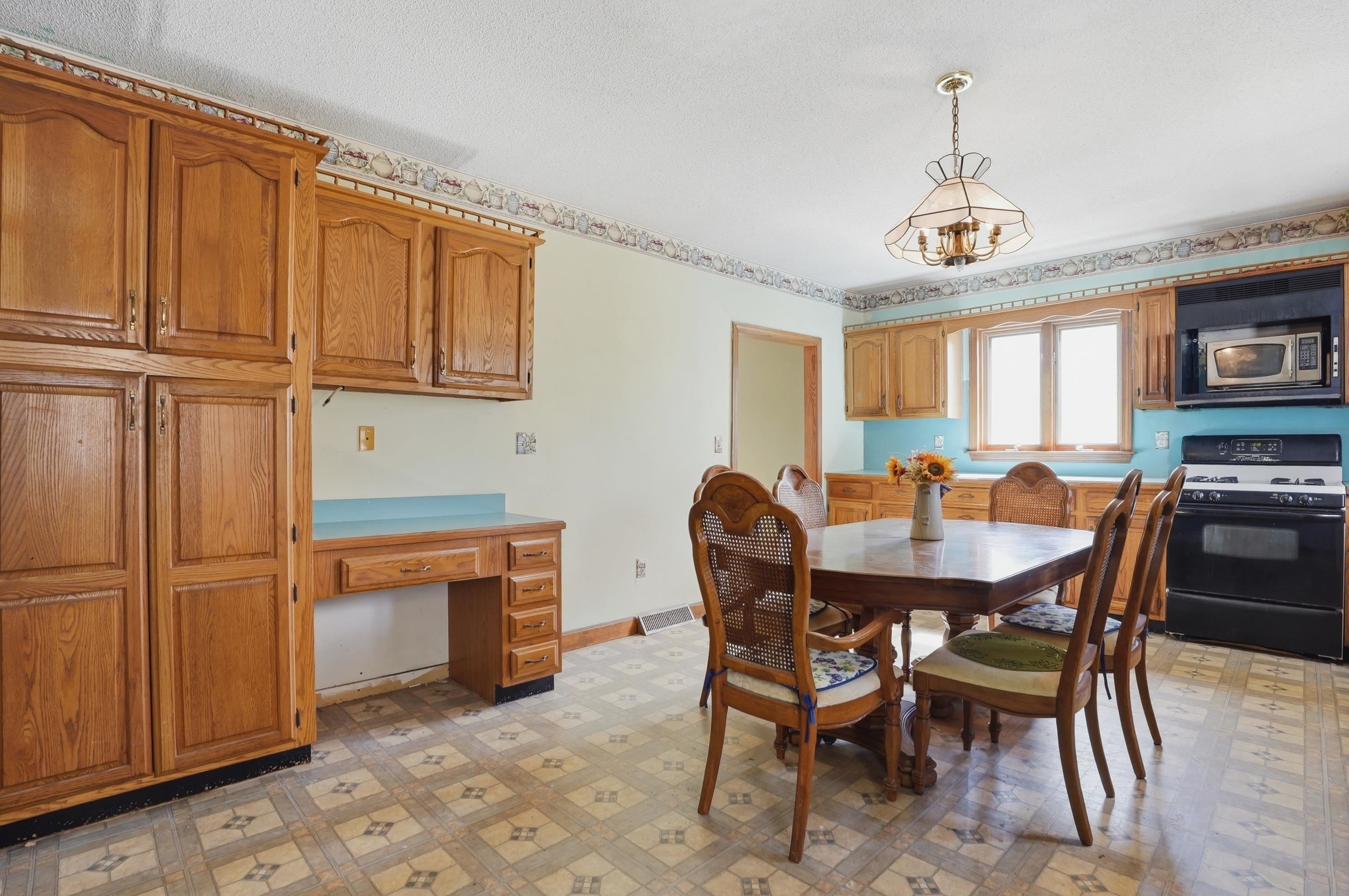 63 Kienia Road, Unit B Hudson, NH 03051 - Photo 11 of 39