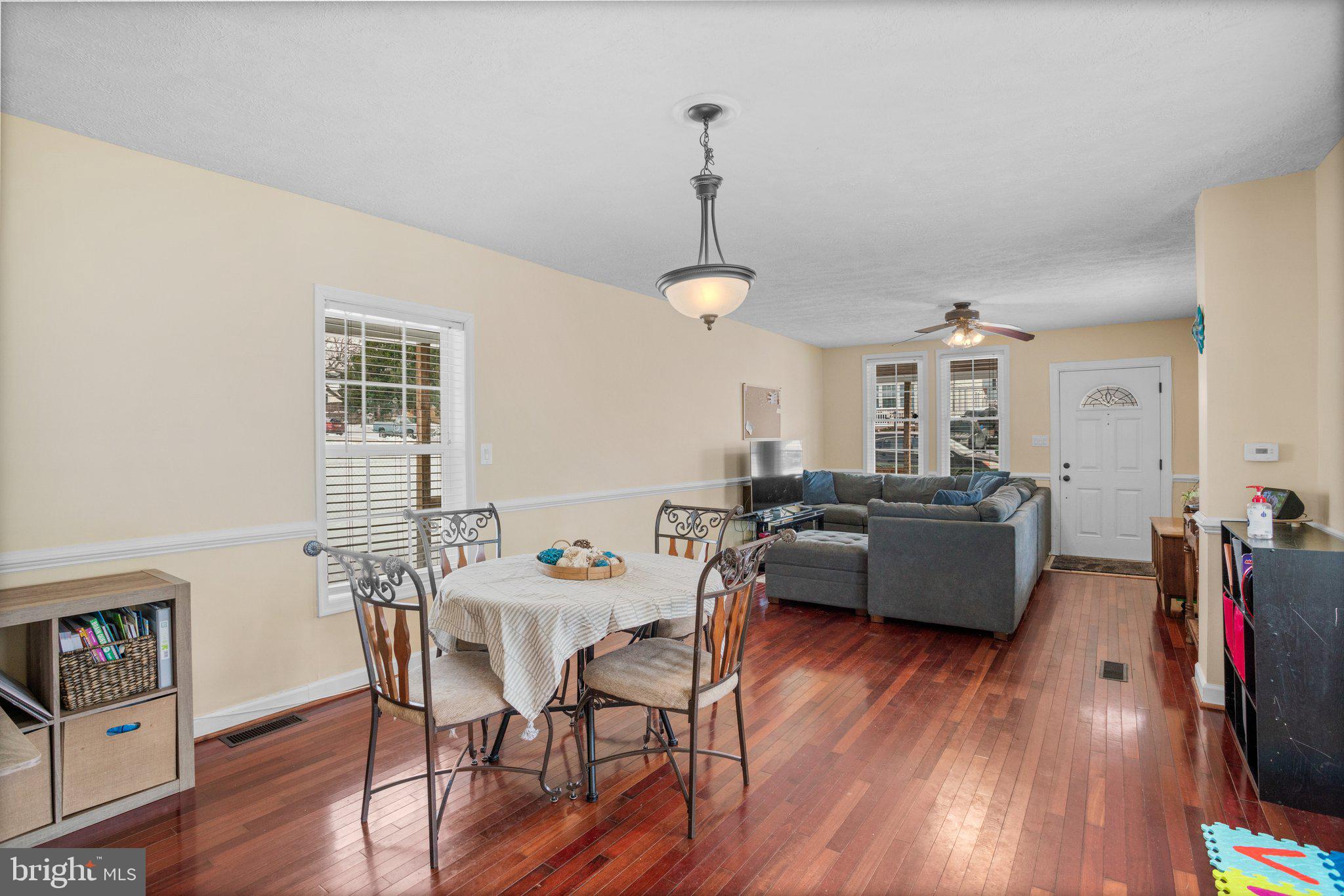 3604 Hineline Road Baltimore, MD 21229 - Photo 6 of 36 Wood Floors at Main Entry