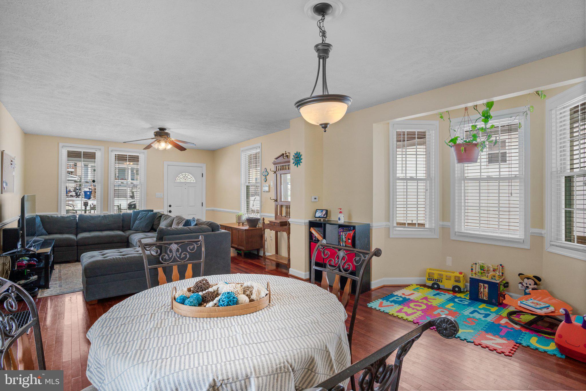 3604 Hineline Road Baltimore, MD 21229 - Photo 7 of 36 Open Concept Living