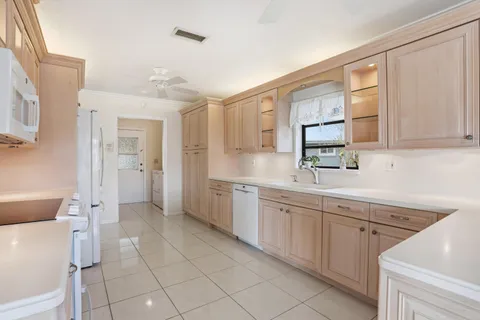 $495,000 | 10426 Vereda Circle, Boynton Beach, FL 33436