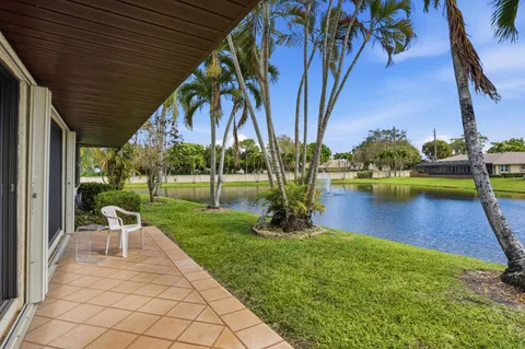 $495,000 | 10426 Vereda Circle, Boynton Beach, FL 33436