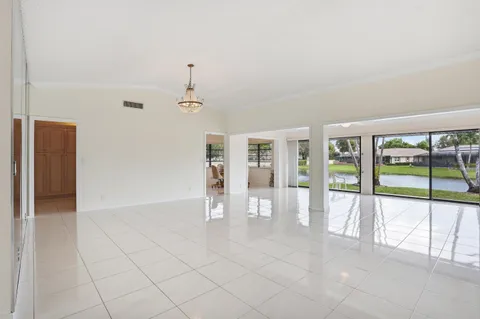 $495,000 | 10426 Vereda Circle, Boynton Beach, FL 33436