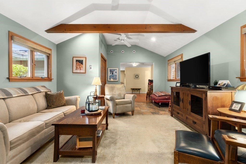 28 Colgate Road Beverly, MA 01915 - Photo 14 of 39 Gallery Image 14
