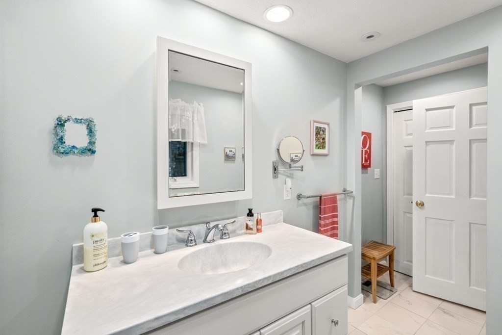 28 Colgate Road Beverly, MA 01915 - Photo 21 of 39 Gallery Image 21
