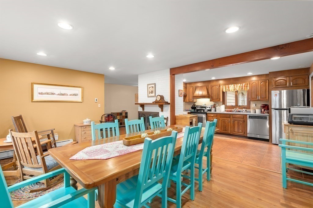 28 Colgate Road Beverly, MA 01915 - Photo 10 of 39 Gallery Image 10