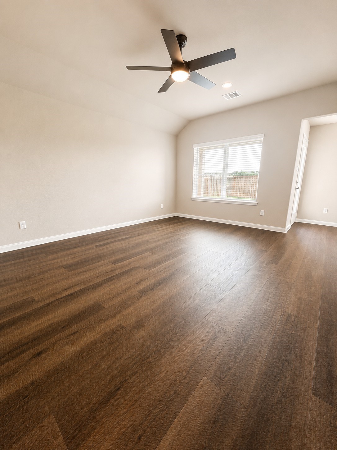13670 Kit Run Splendora, TX 77372 - Photo 5 of 13 Living Room