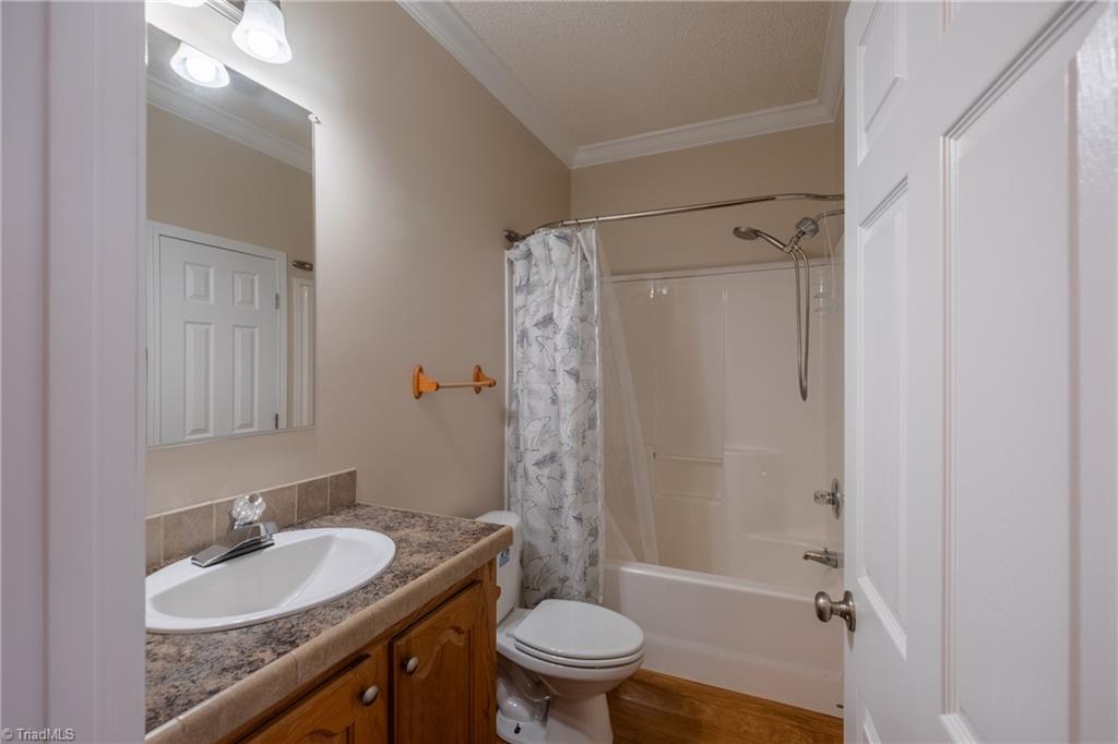 485 Amos Road Madison, NC 27025 - Photo 27 of 37 Hall bath