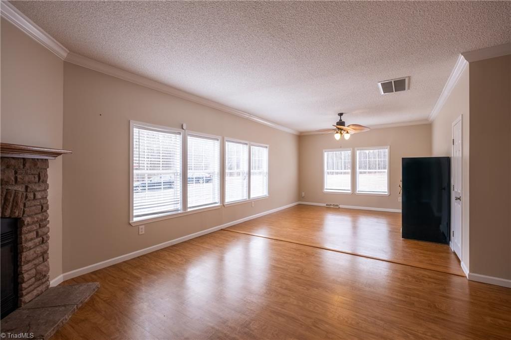 485 Amos Road Madison, NC 27025 - Photo 29 of 37 Great room