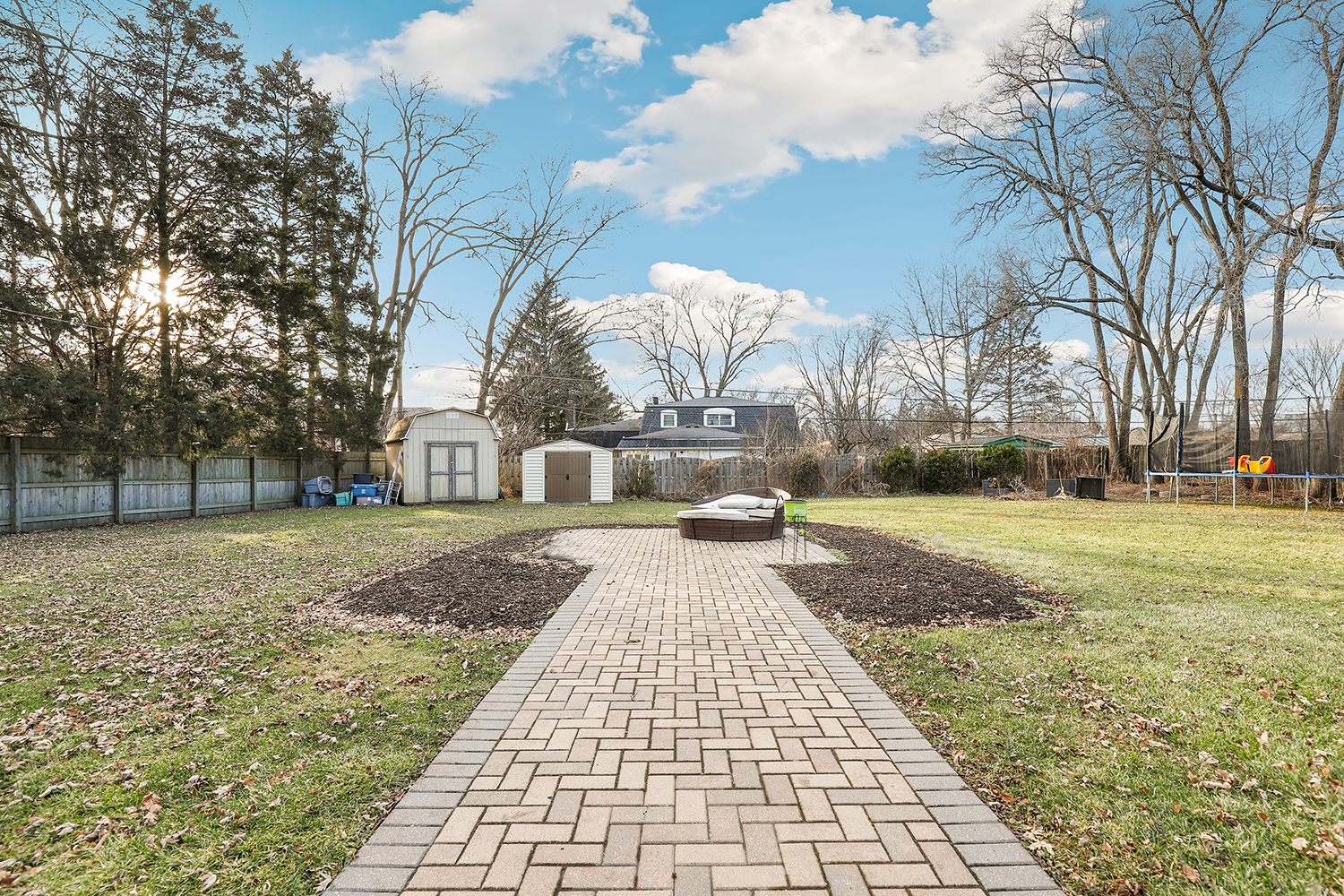 11S450 Carpenter Street Lemont, IL 60439 - Photo 23 of 29 a view of a yard with cars